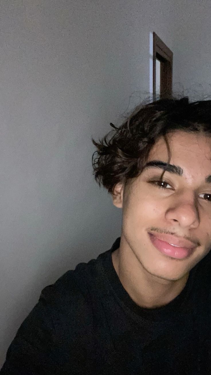 Profil de Riyane, 19 ans, annonces sex à Chamant