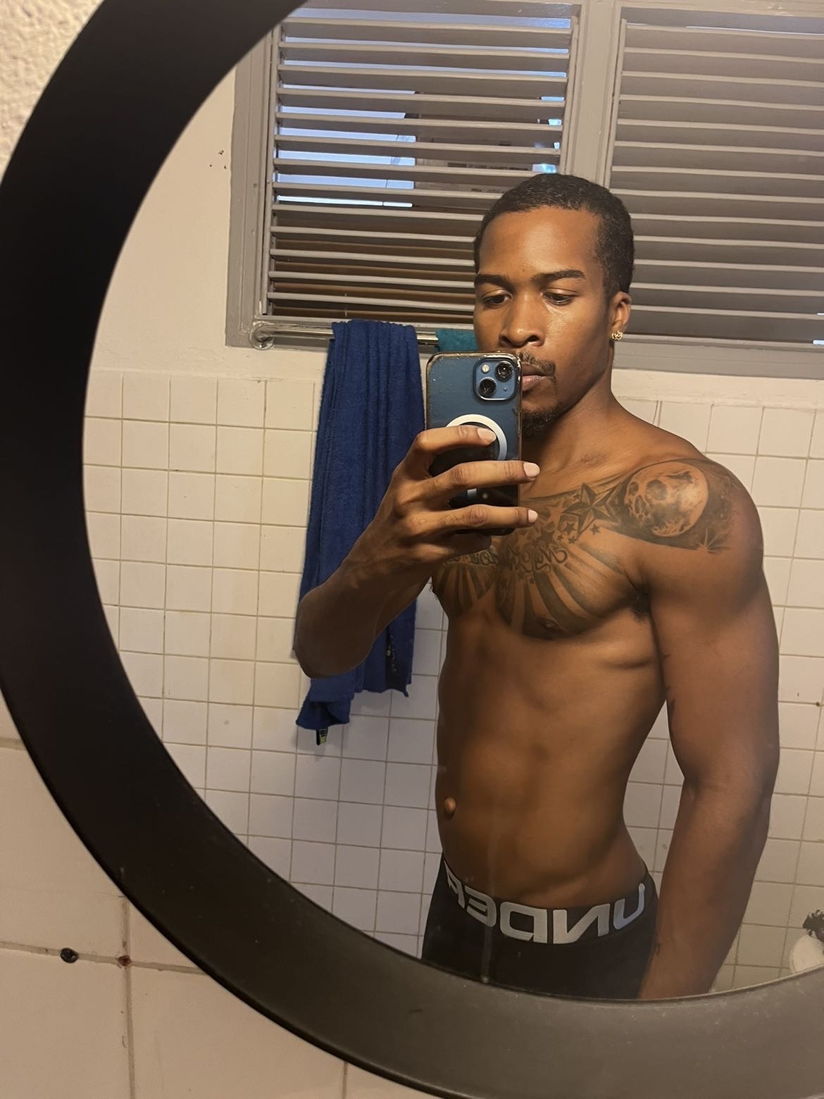 Profil de Bedran, 30 ans, annonces sex à Longré