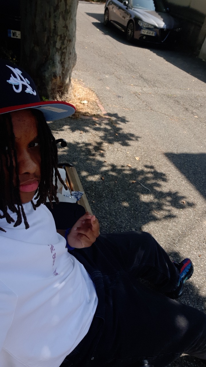 Profil de Yacine, 18 ans, annonces sex à Vitot