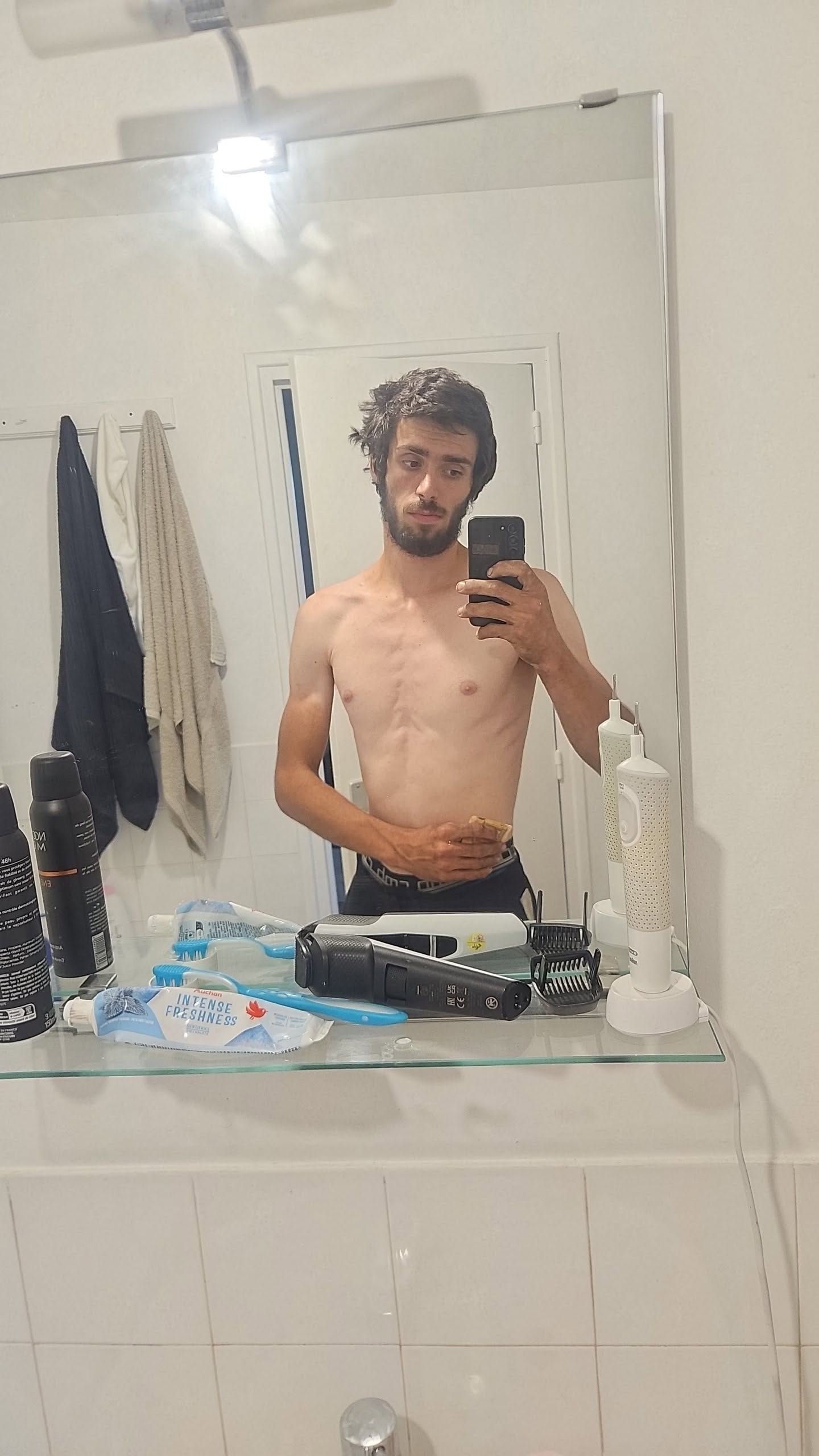 Profil de Vaik, 21 ans, annonces sex à Roiville