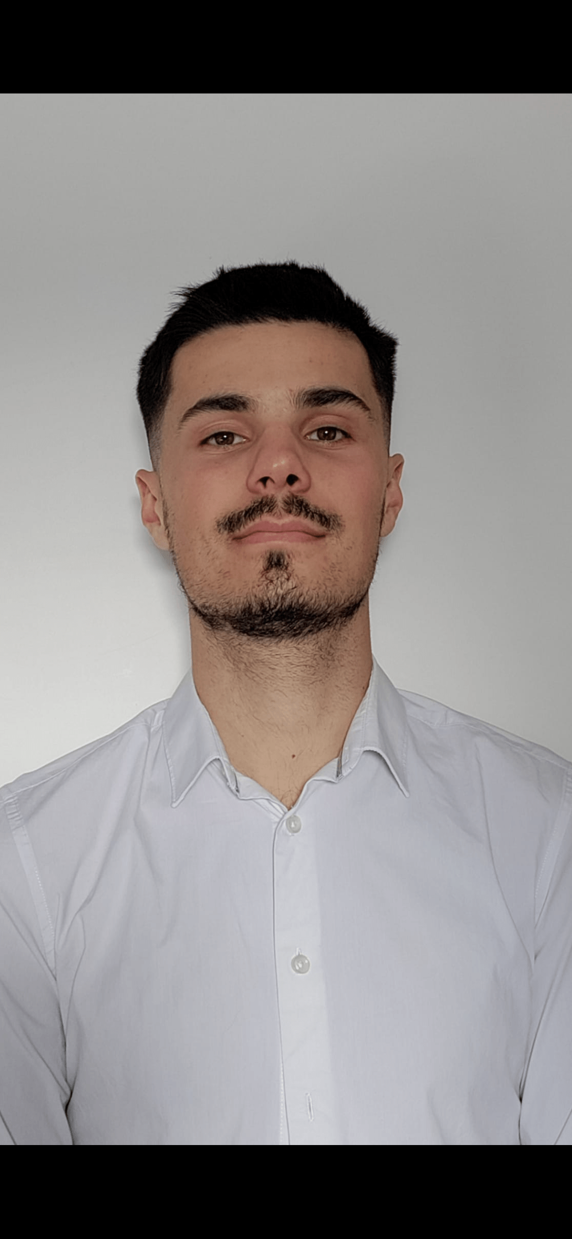 Profil de Emerson, 22 ans, annonces sex à Roy-Boissy