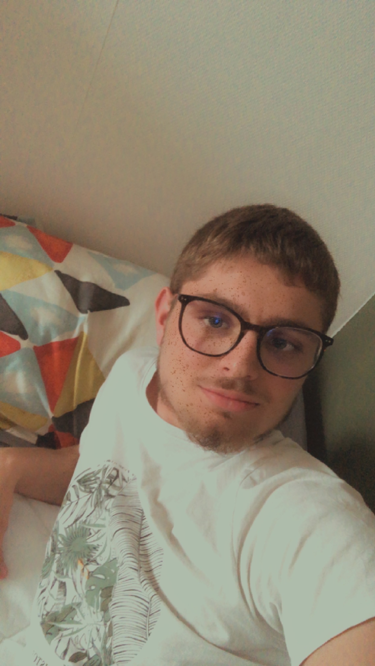 Profil de Olwen, 23 ans, annonces sex à Brestot