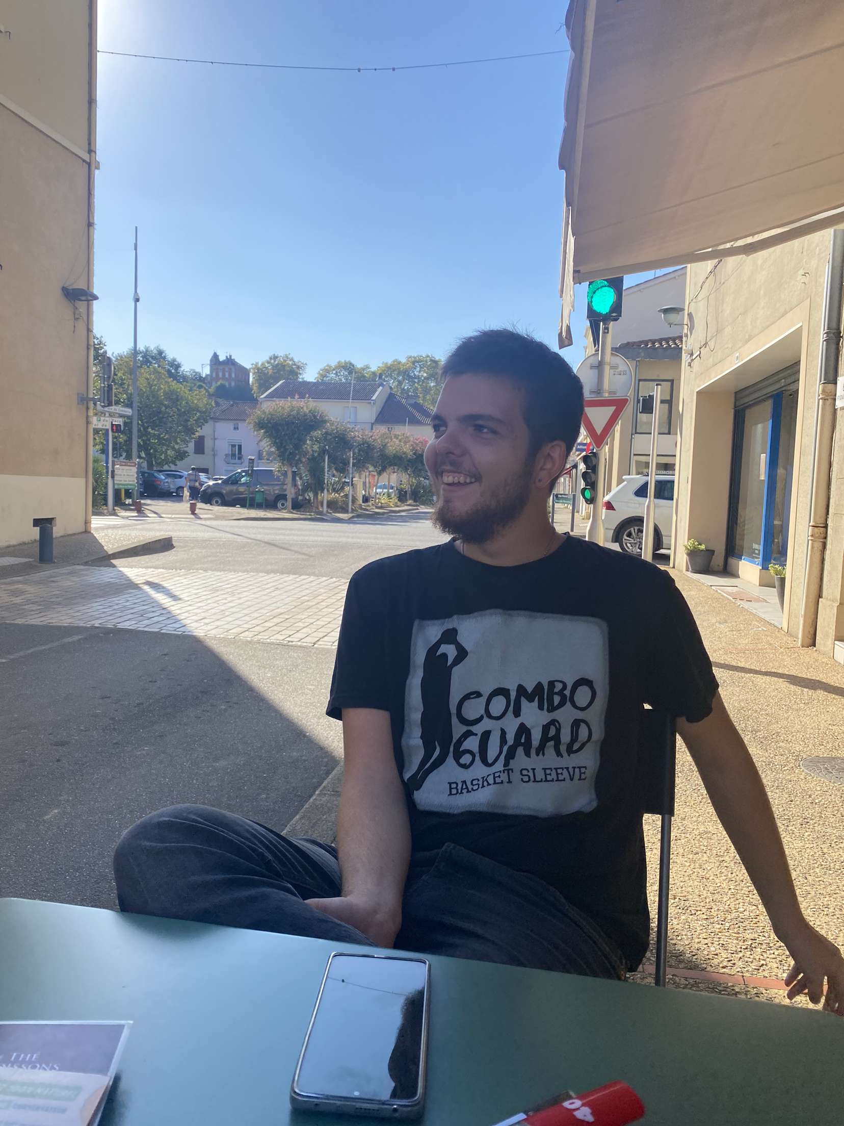 Profil de Mikaël, 22 ans, annonces sex à Caisnes