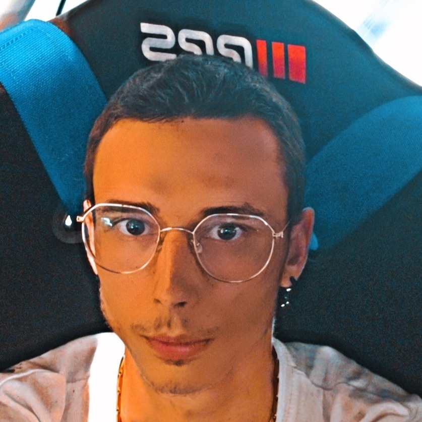 Profil de Noël, 21 ans, annonces sex à Champlay