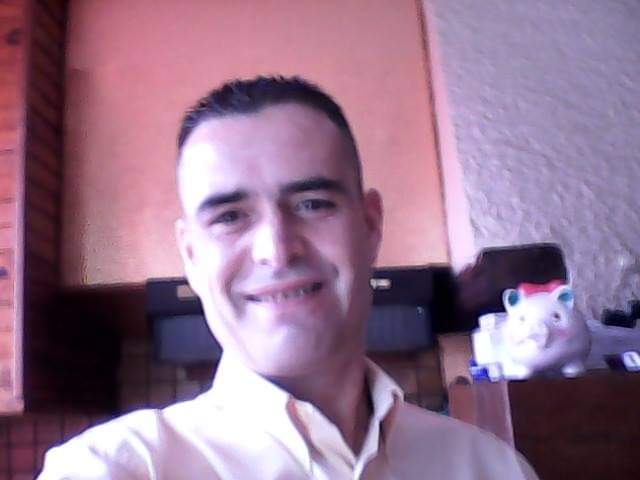 Profil de Theis, 45 ans, annonces sex à Missècle
