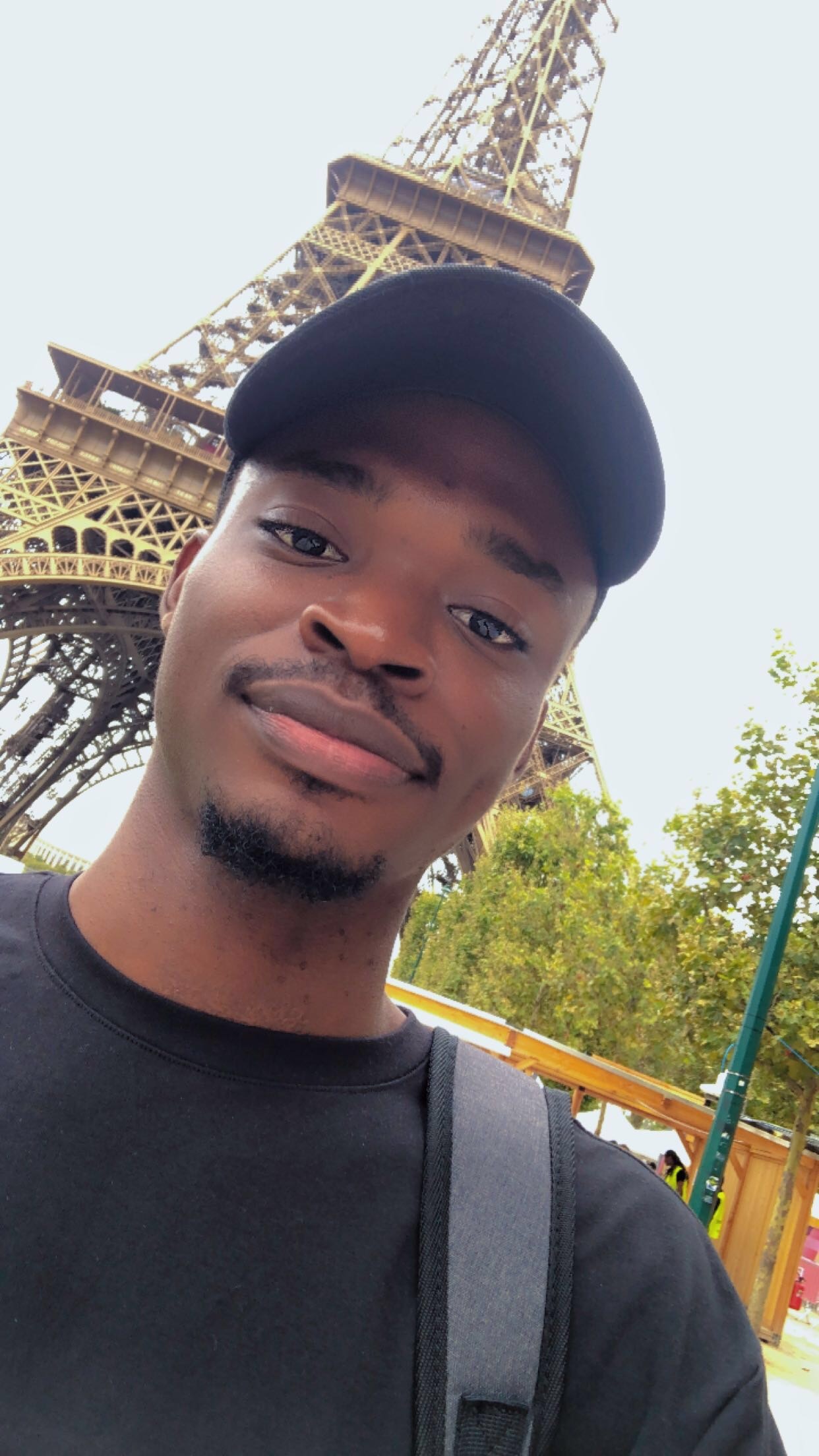 Profil de Anthone, 24 ans, annonces sex à Trécon